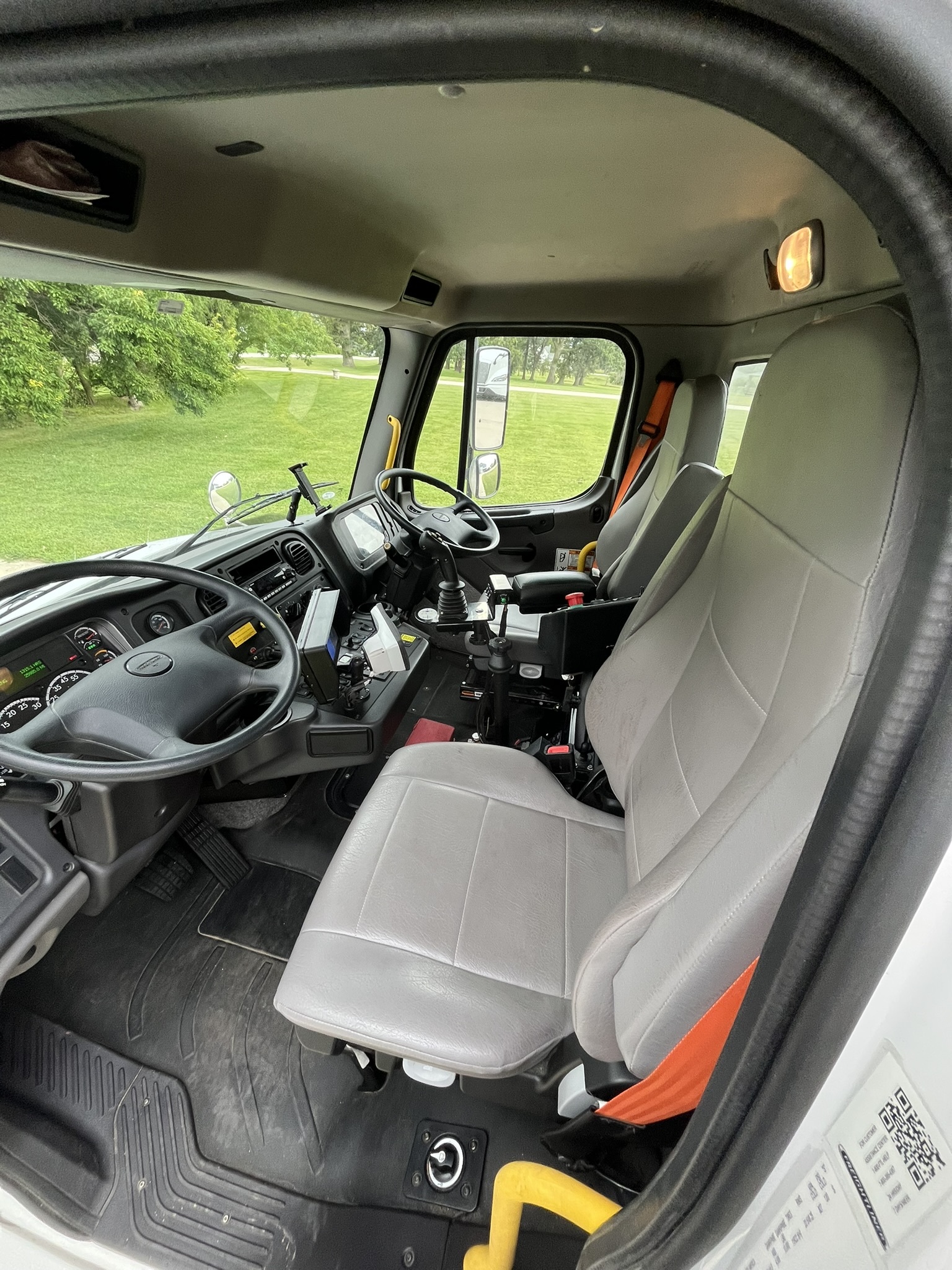 2024 Freightliner M2 Curbtender Powerpak garbage truck rental